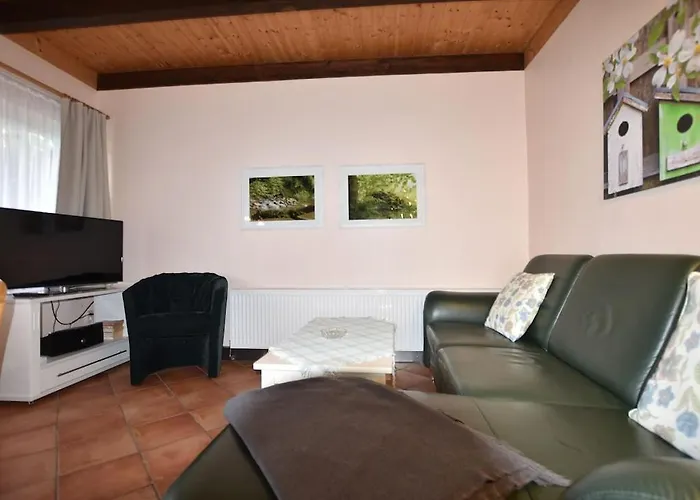 Nahe Ostsee Und Wald Neubukow