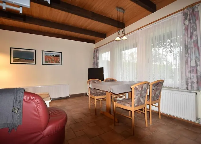 Nahe Ostsee Und Wald *